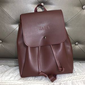 Zara medium size purple backpack